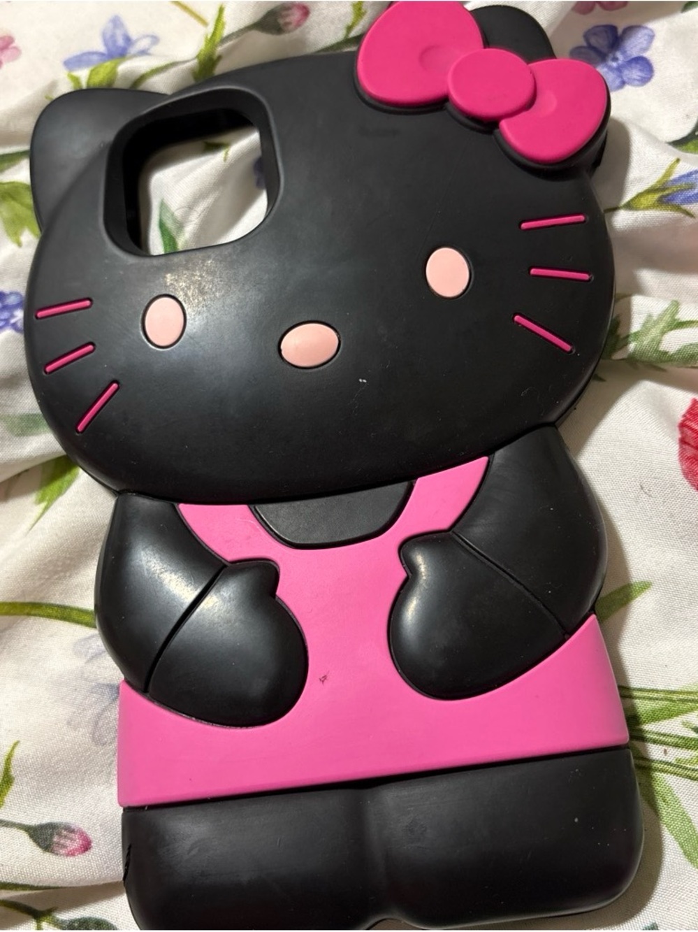 SHEIN Black and Hot Pink Cartoon Silicone Phone Case